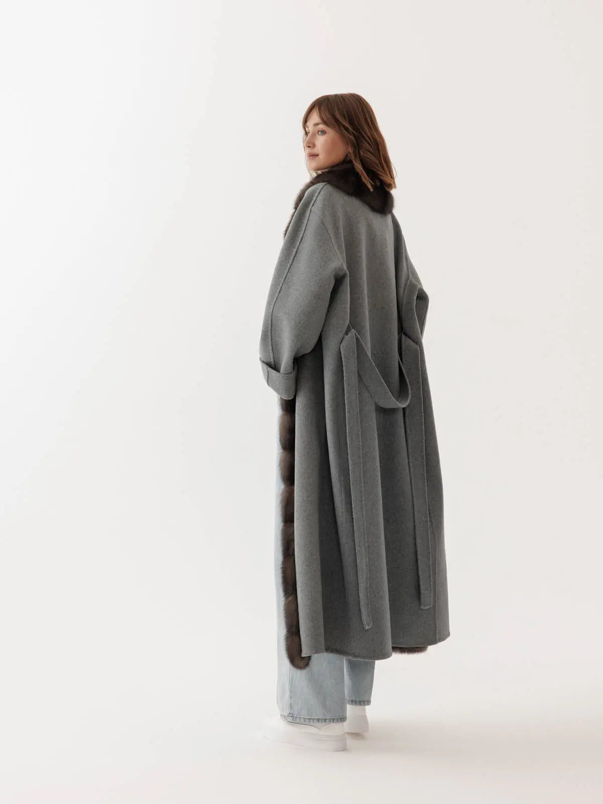 Cashmere coat with sable fur trim on the side