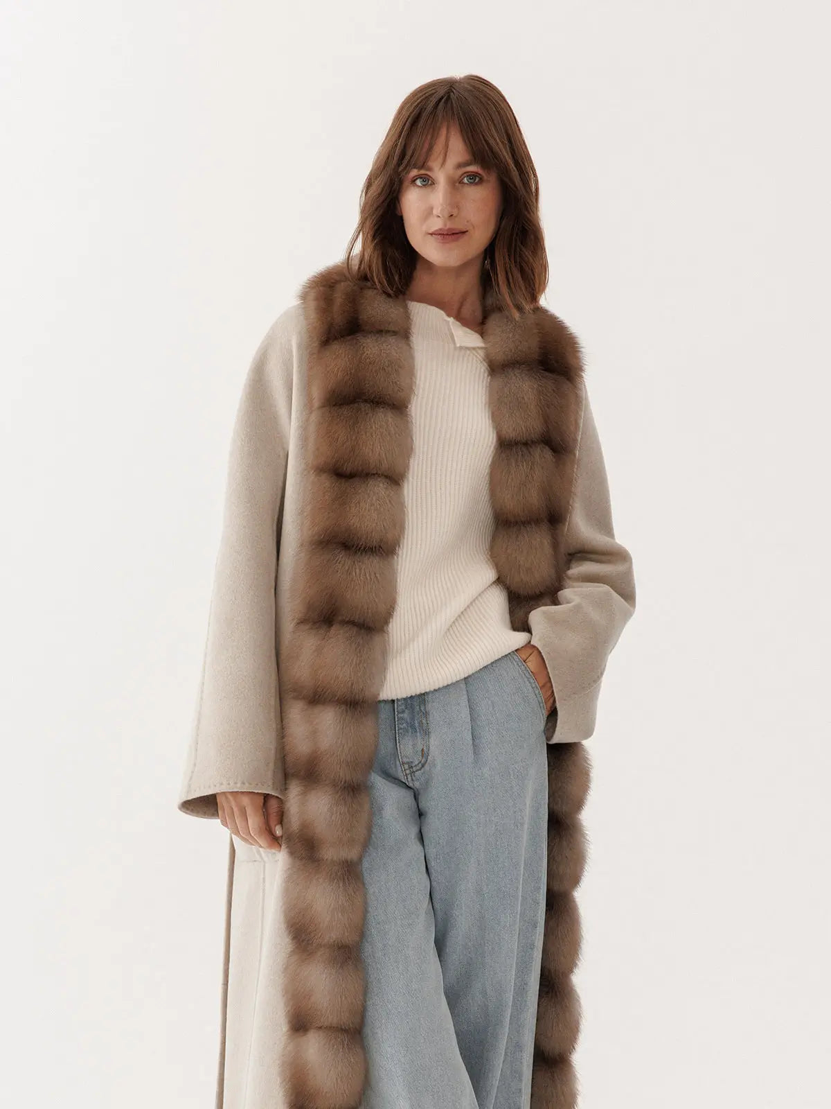 Cashmere coat with side marten fur trim